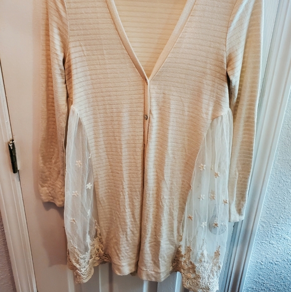 Altar'd State Mixed Media/Lace Cardigan - Picture 5 of 11